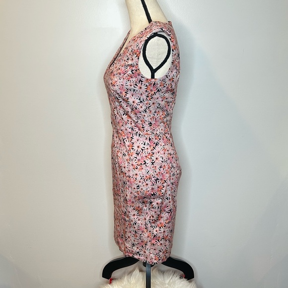 French Connection Flower V-Neck Dress Sz 6 - Picture 3 of 7